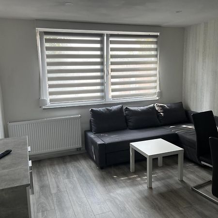 Messe-Hotelzimmer-Einzimmerappartement Леверкузен Номер фото