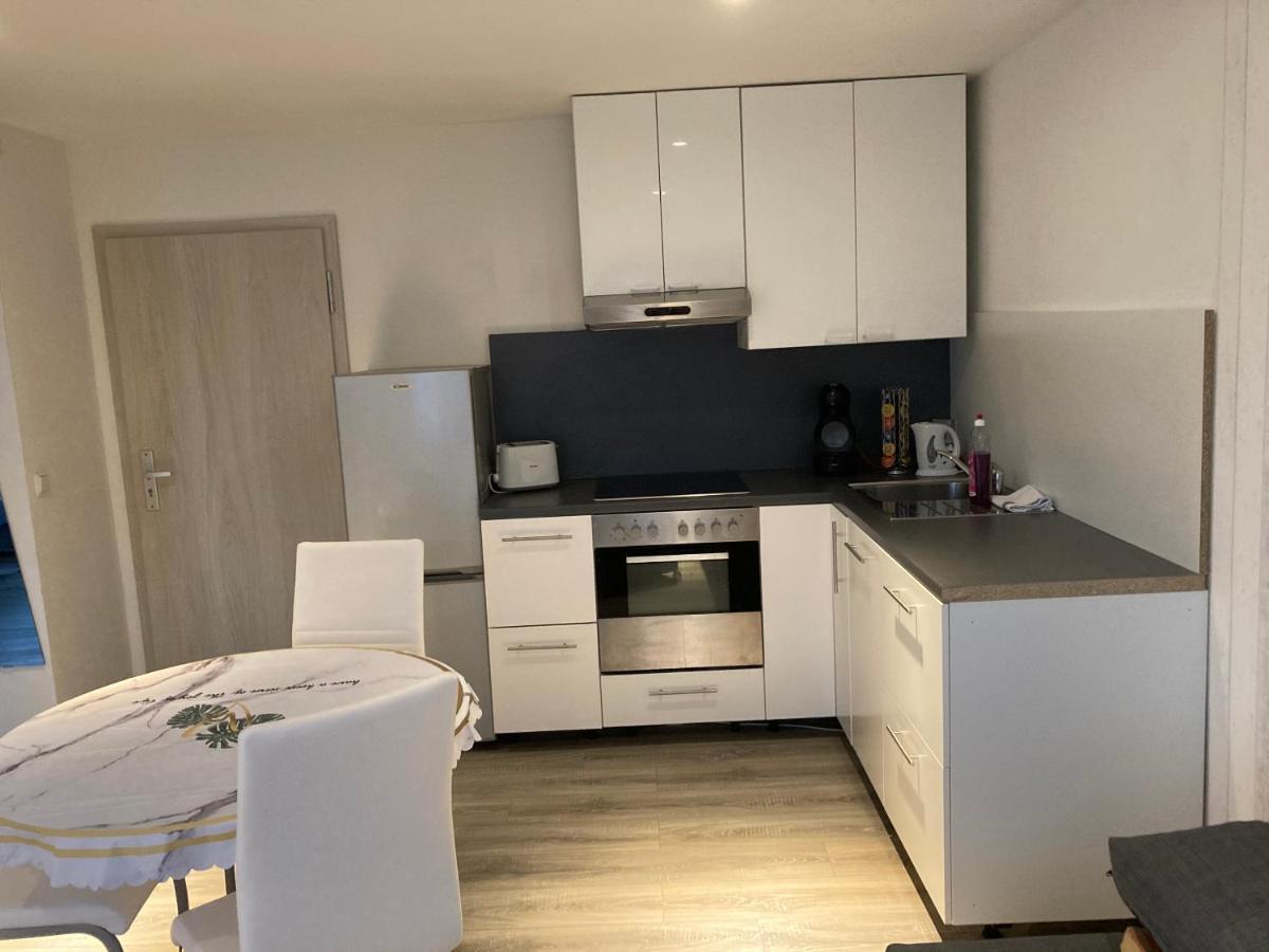 Messe-Hotelzimmer-Einzimmerappartement Леверкузен Номер фото