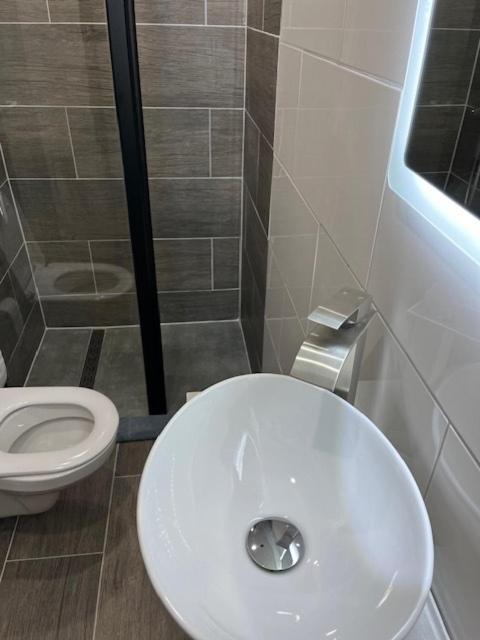Messe-Hotelzimmer-Einzimmerappartement Леверкузен Номер фото